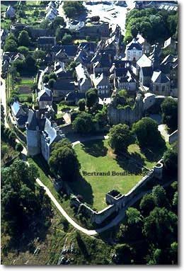 le donjon que Guillaume le Conqu�rant n'a jamais r�ussi � prendre et la cit� m�di�vale